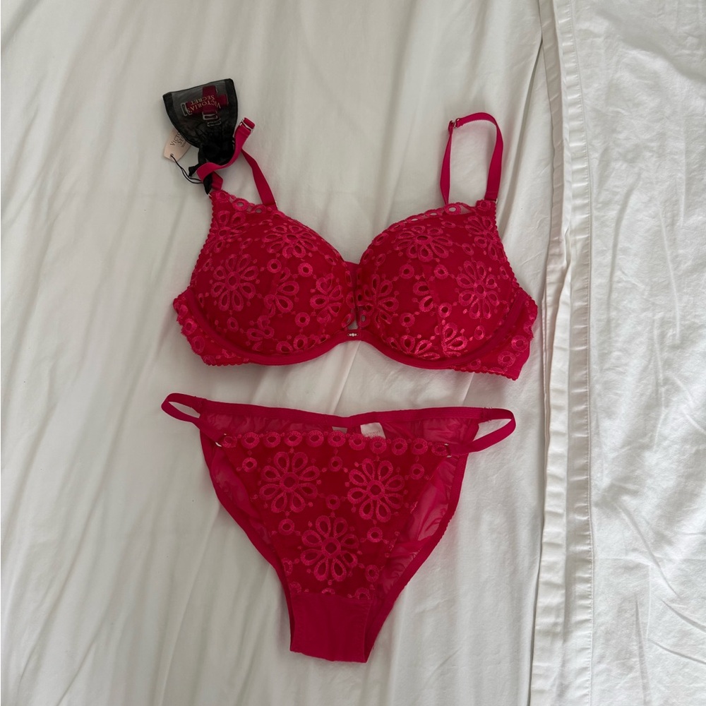 NWT Limited Edition Victoria’s Secret Matching set